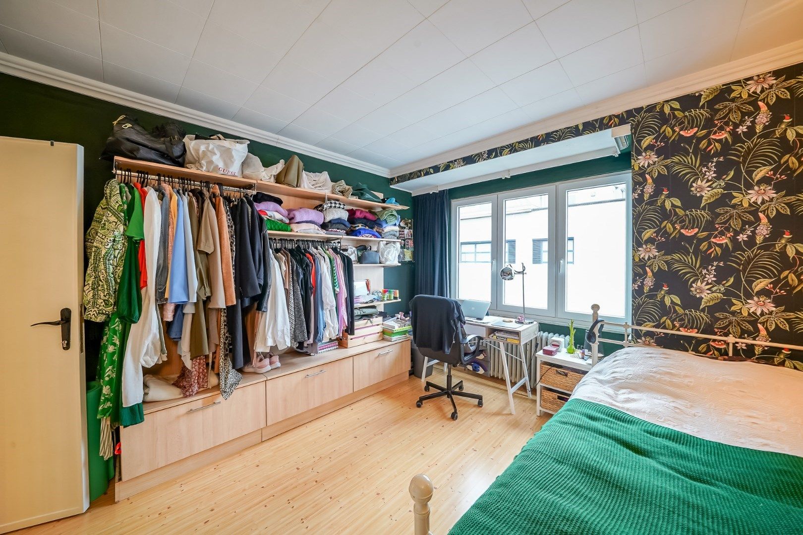 Instapklare hoekwoning met 4 slaapkamers en 4 garages foto 15