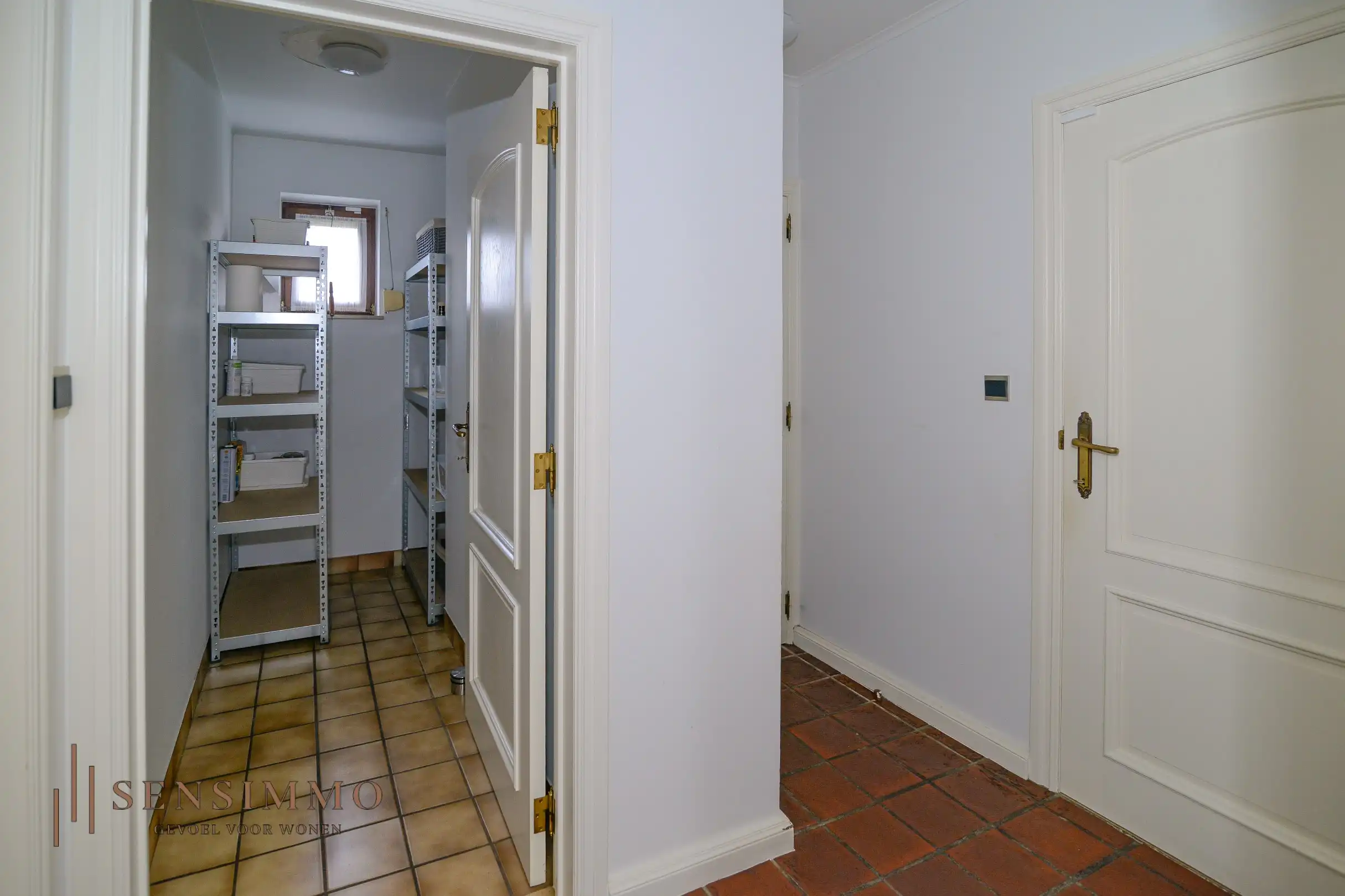 Ruime en energiezuinige woning met 4 slaapkamers op mooi perceel van 8a foto 21