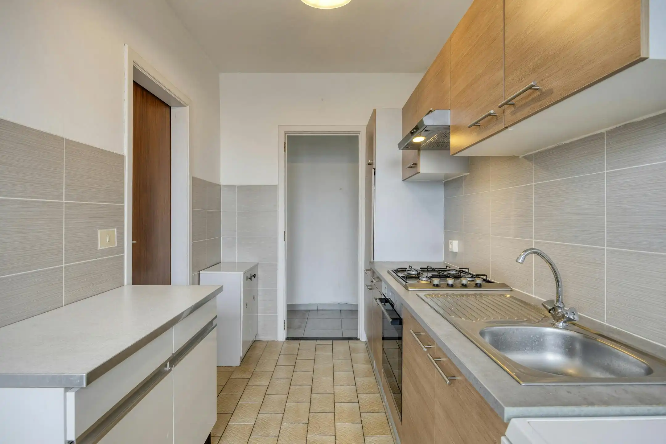 Appartement met 2 slaapkamers te koop in het centrum van Wilrijk foto 5