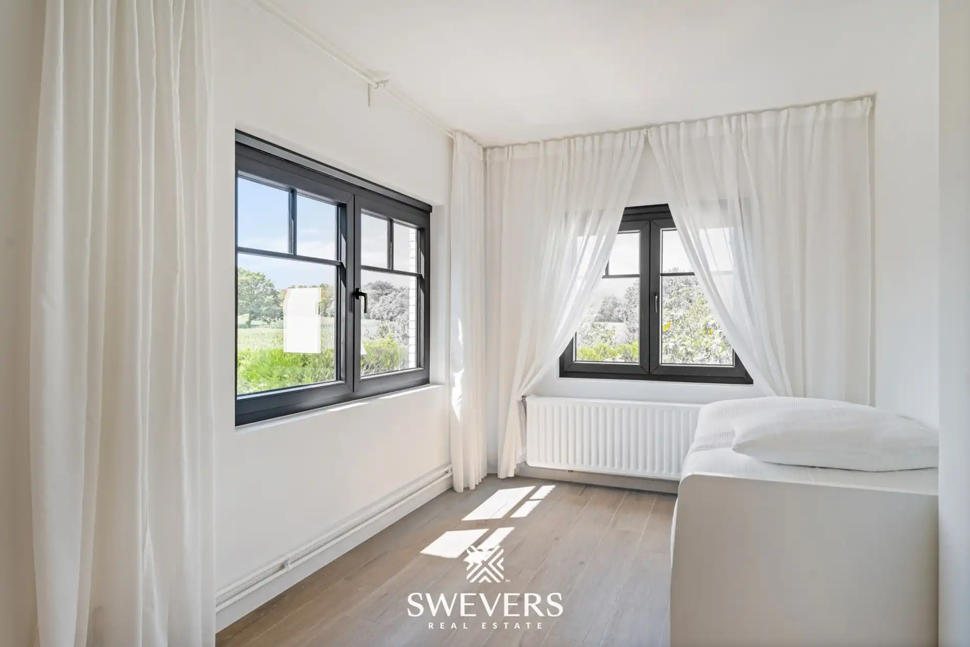 Prachtig gerenoveerde woning met 3 slaapkamers foto 23
