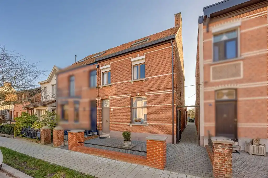 Half Open Bebouwing foto 17