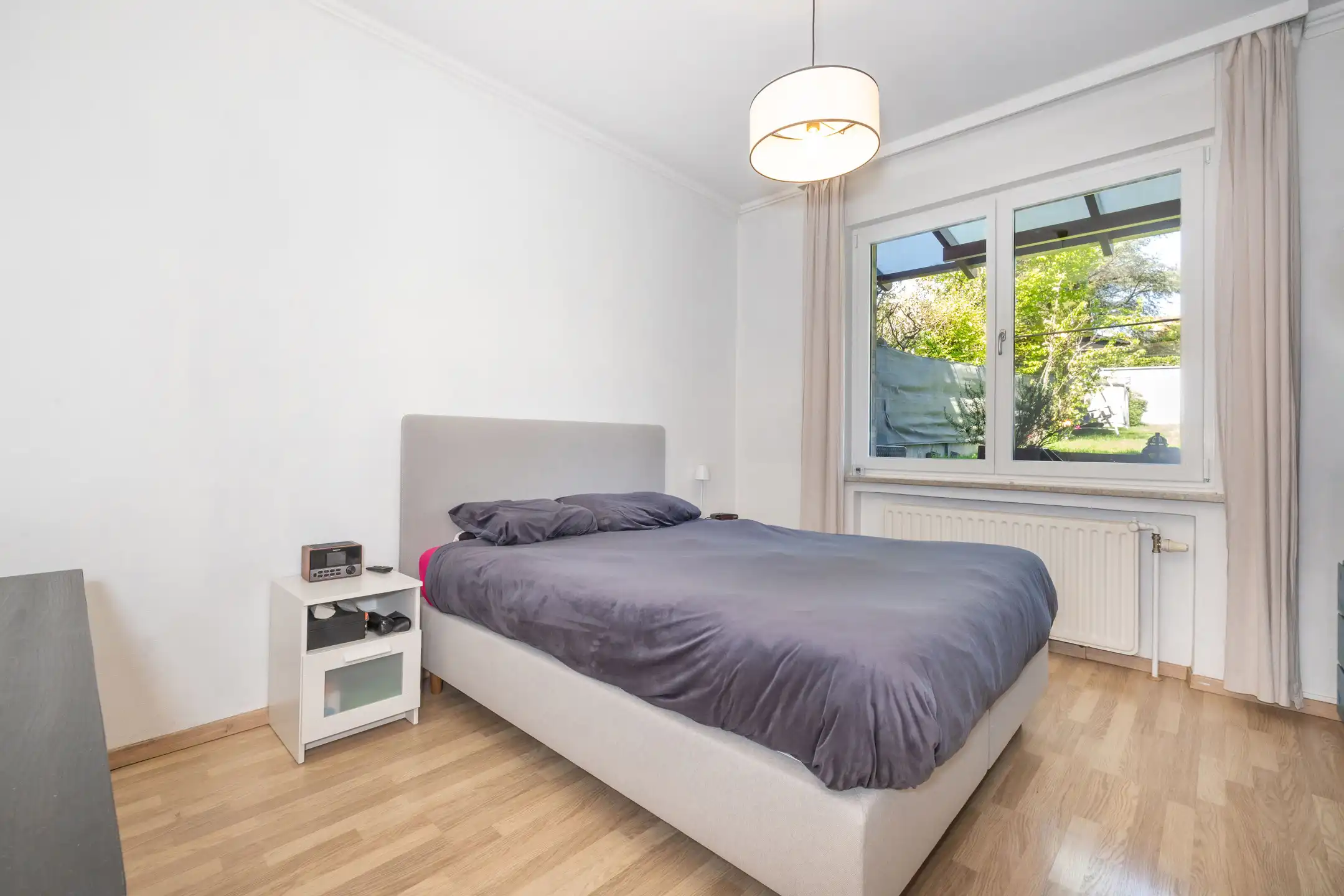 Mooie volumes en grote tuin, een zeldzaamheid in de stad foto 15