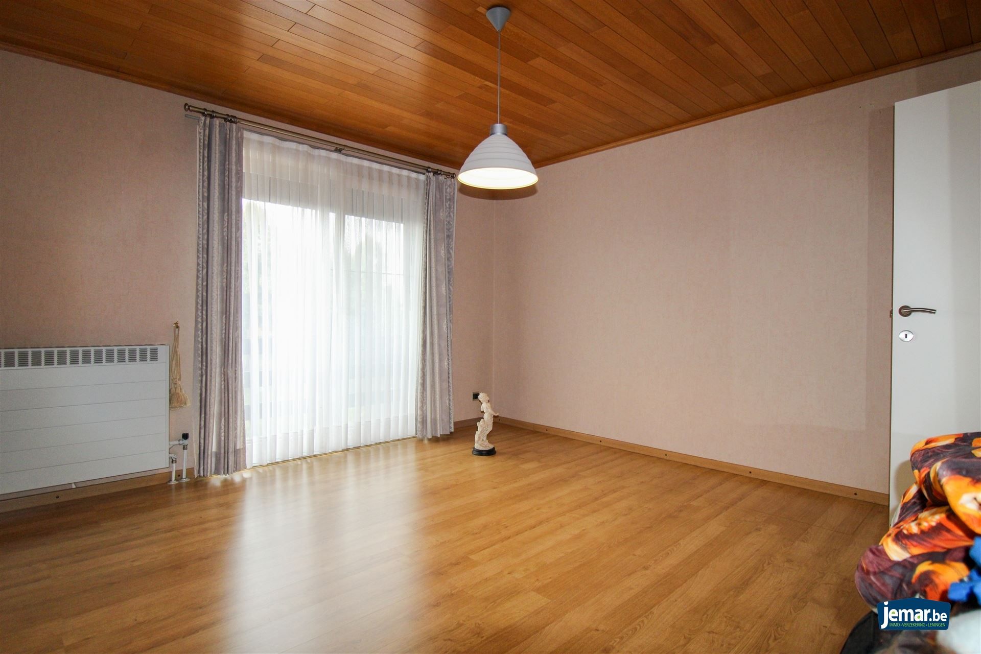 Instapklare en perfect onderhouden woning met 3 slaapkamers, 2 badkamers en een prachtige tuin van 6a74ca  in hartje Maasmechelen! foto 10