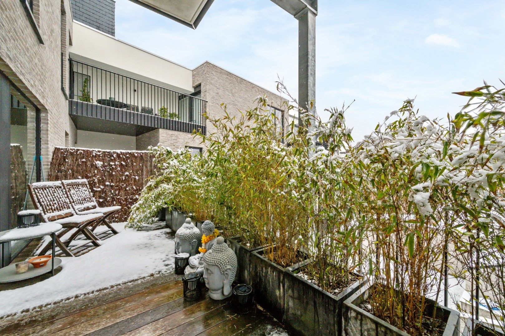 Recent appartement met groot, zonnig terras foto 10