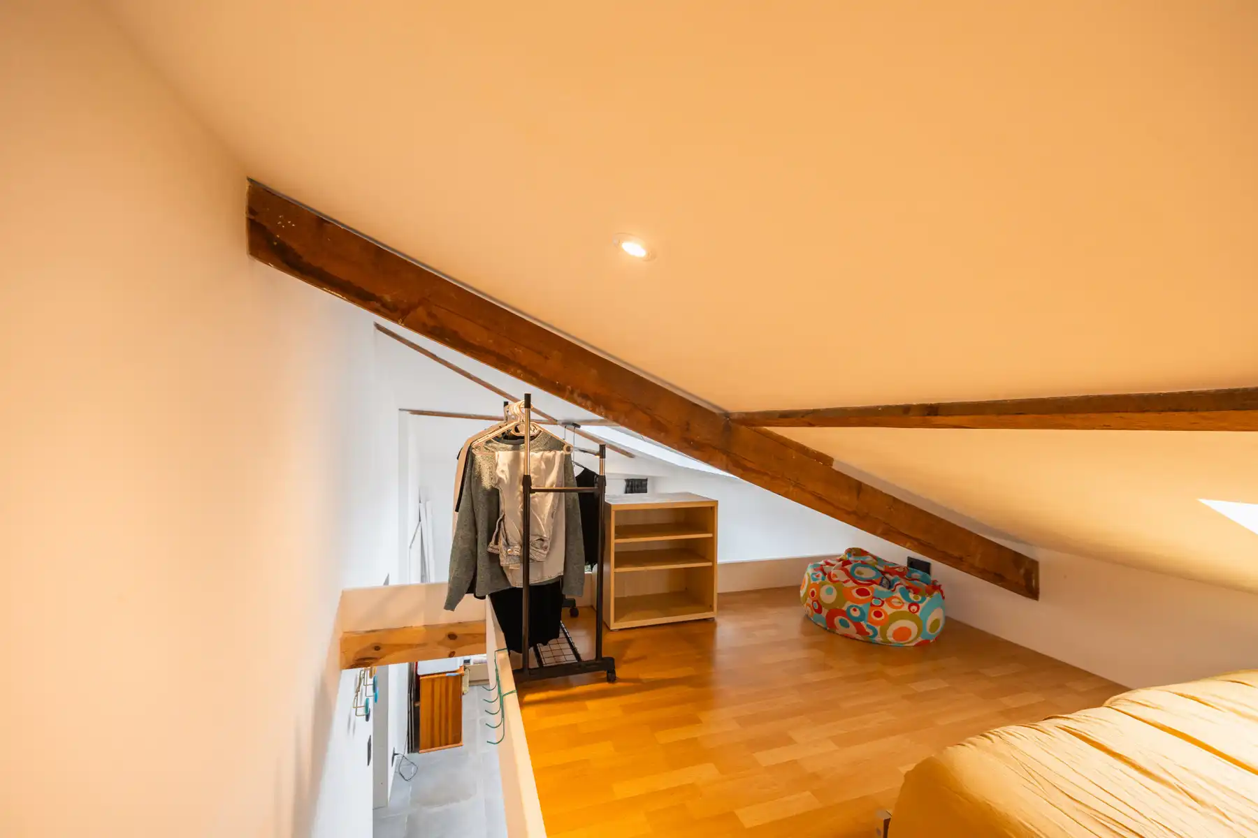 Gerenoveerde halfopen bebouwing met studio en ruime tuin foto 23