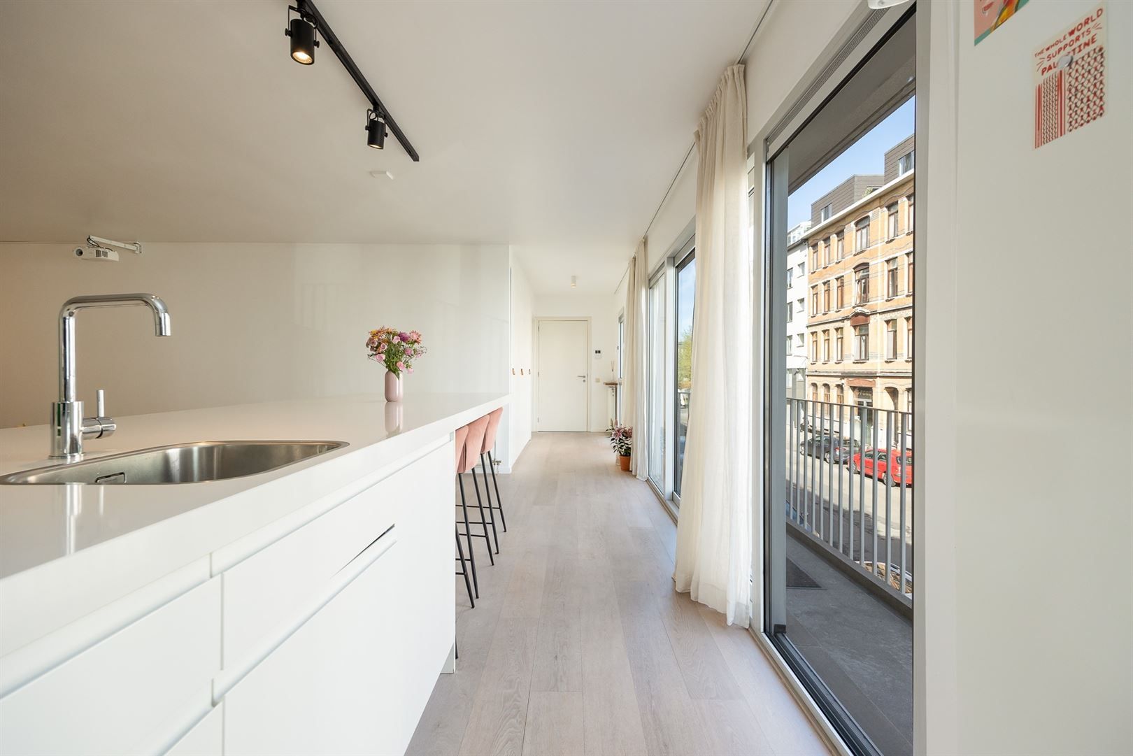 Modern appartement met terrassen foto 8
