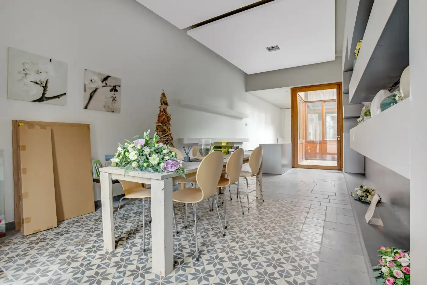 Centraal gelegen handelsgelijkvloers in centrum Zandvliet foto 8