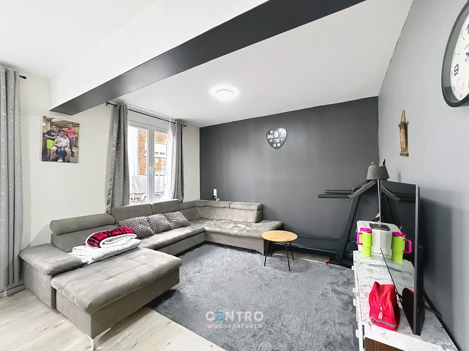 Gerenoveerde woning met 4 ruime slpks! foto 3