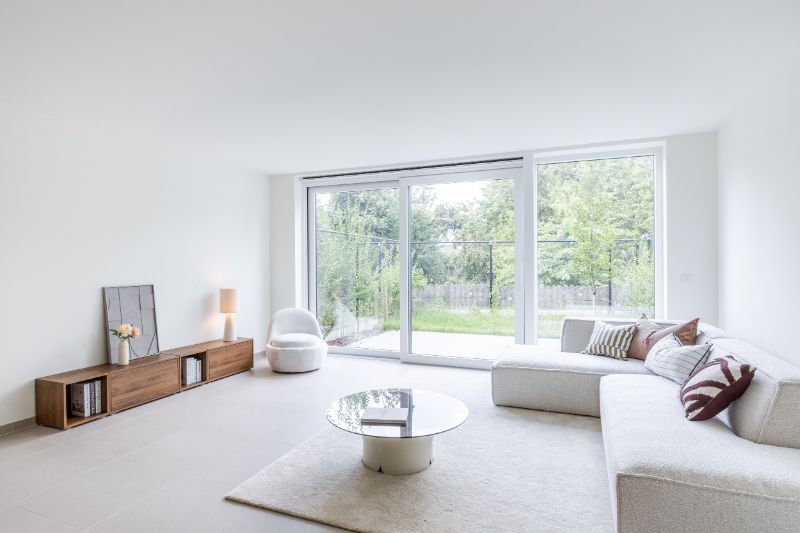 Gelijkvloers nieuwbouwappartement met tuin in centrum Tielt foto 2