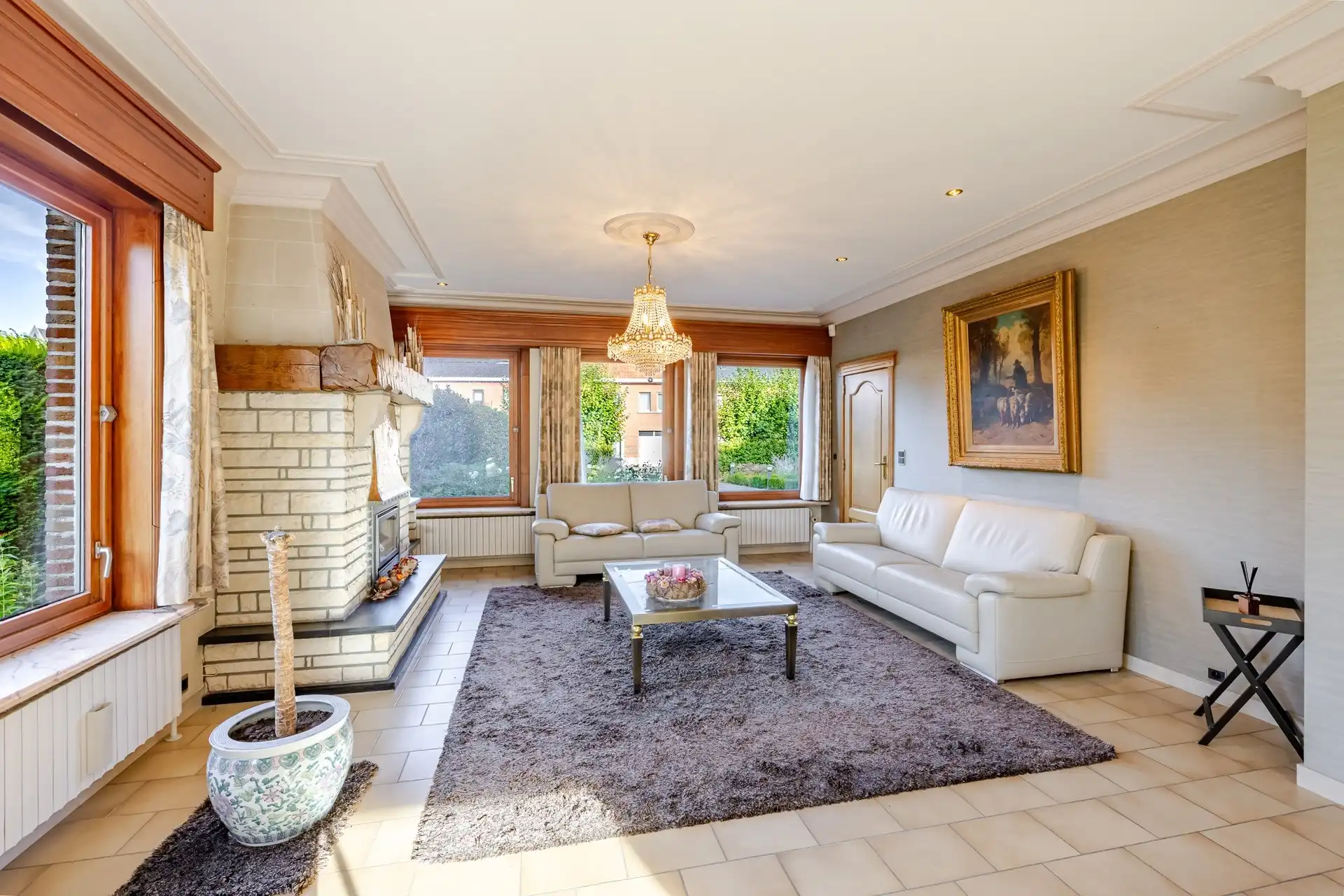 Charmante villa met panoramisch zicht op een toplocatie foto 13