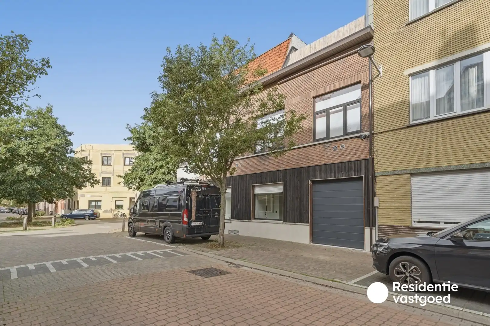 Gelijkvloers en gerenoveerd appartement met garage in Oostende foto 16