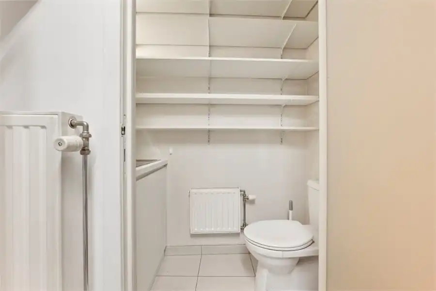 HANDELSRUIMTE TE HUUR MIDDEN IN HET STADSCENTRUM VAN SINT-TRUIDEN foto 23