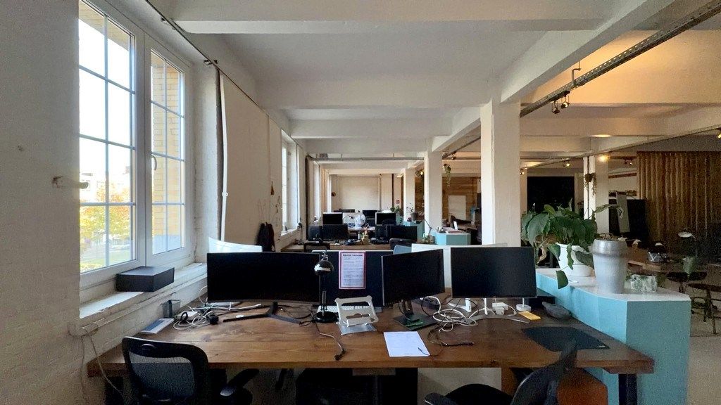 Kantoren te huur in gerenoveerd pakhuis La Cloche in Antwerpen foto 6