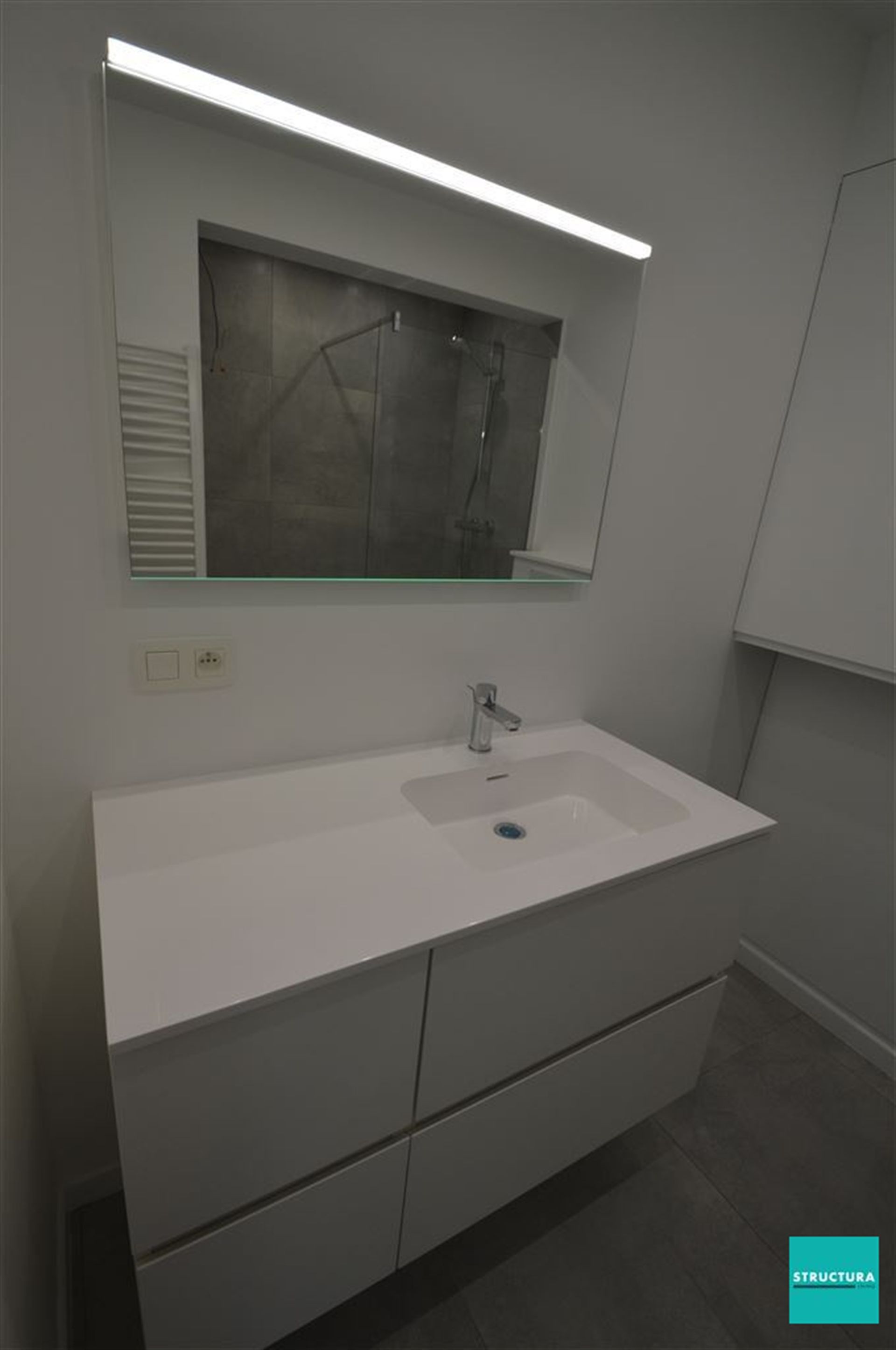 Appartement met 2 slaapkamers en groot terras foto 6