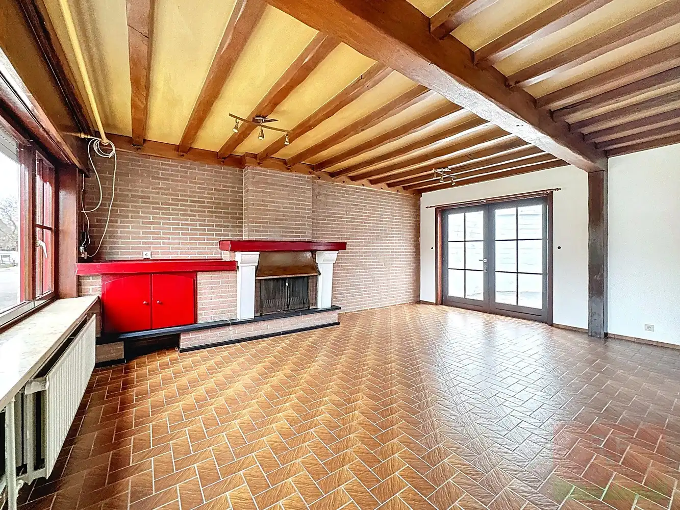 Karaktervolle gezinswoning met 3 slaapkamers en garage in het groene Aaigem foto 6