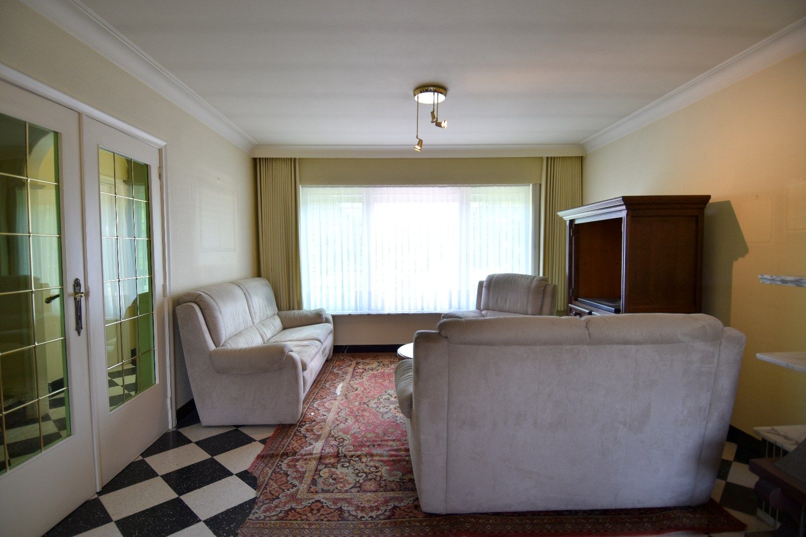 Rijwoning met 3 slaapkamers, garage en tuin te koop in een kindvriendelijke wijk te Kuurne foto 4