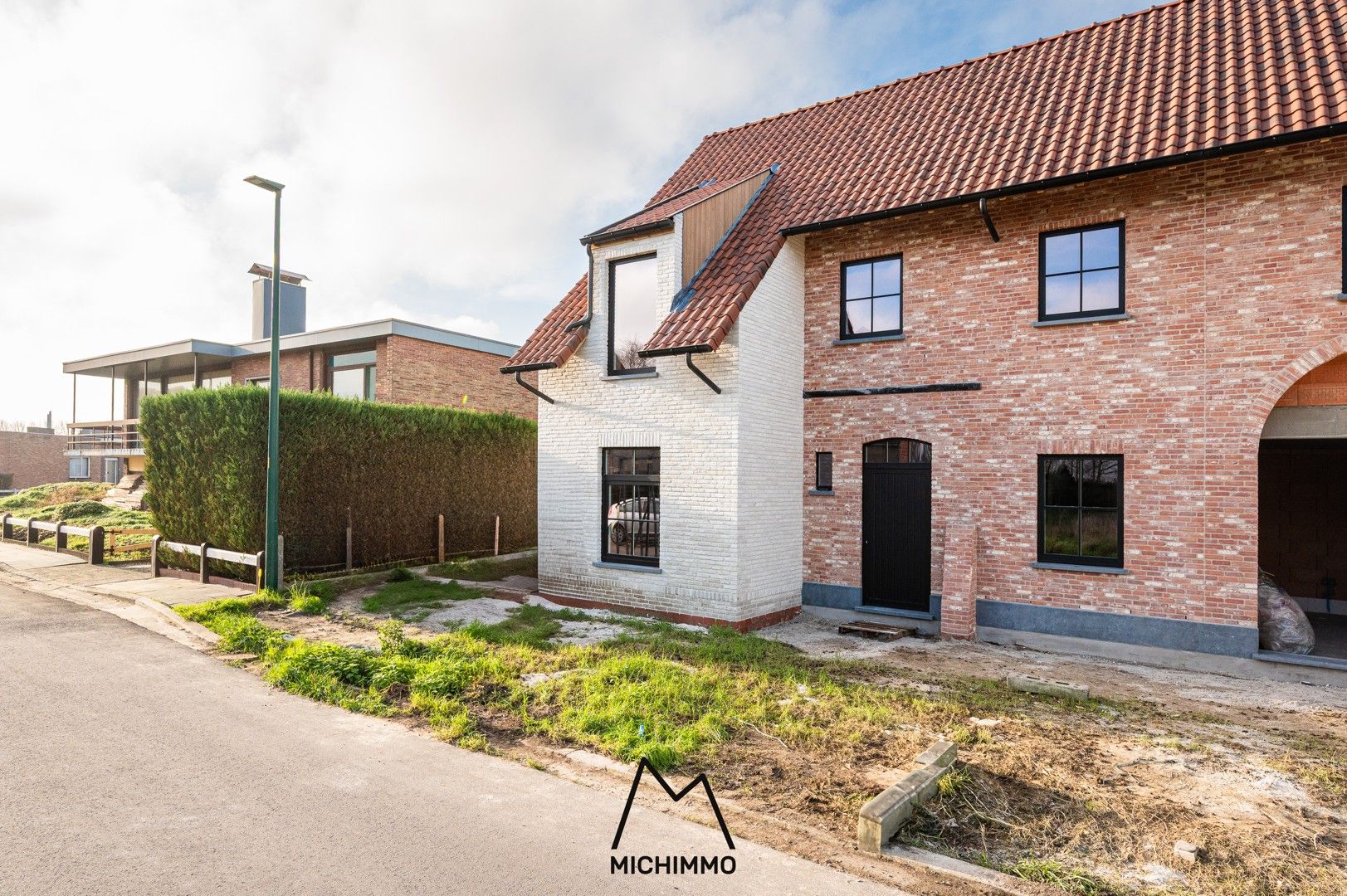 Fantastische nieuwbouwwoning met vier slaapkamers op hele leuke locatie. foto 5