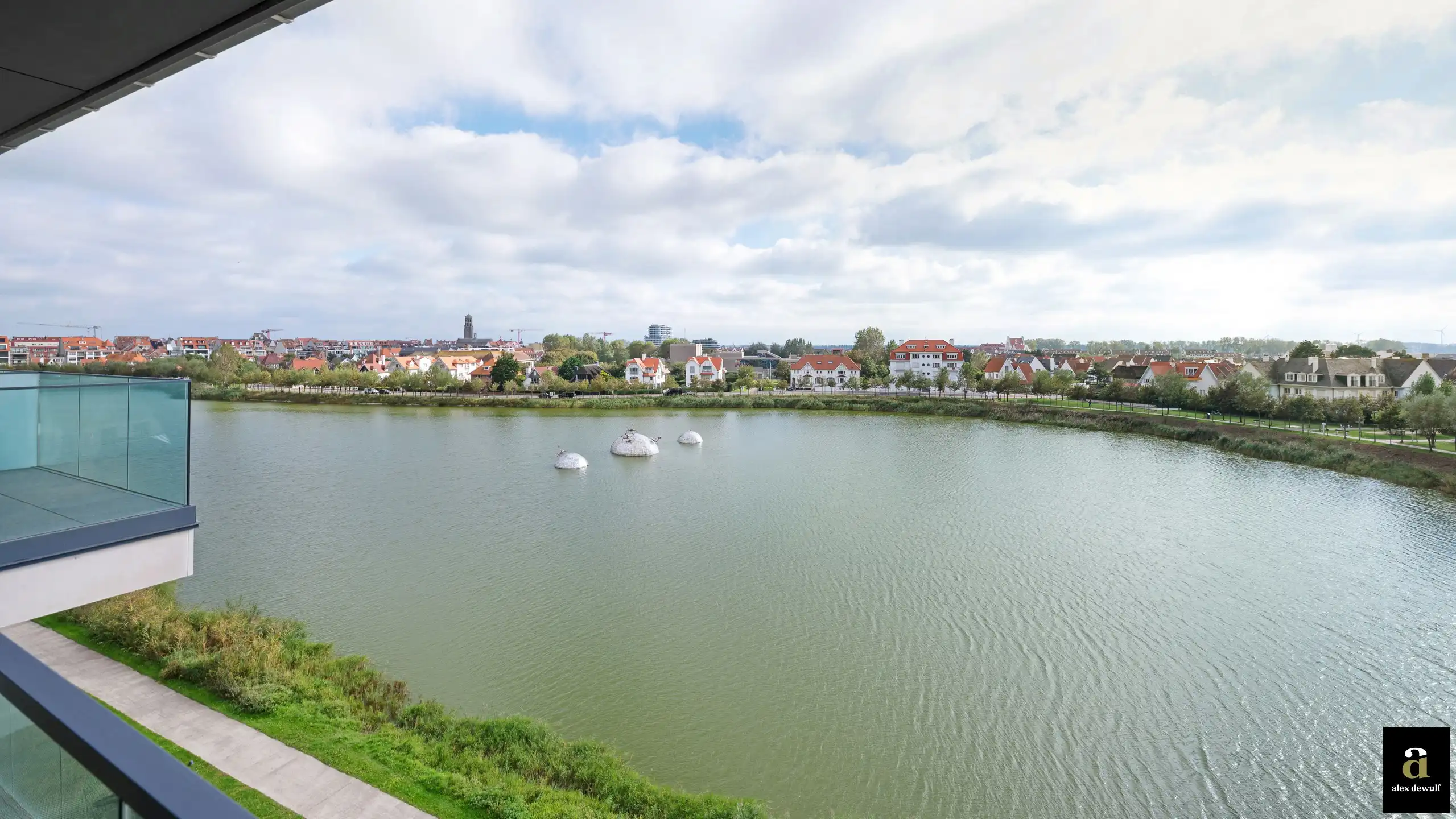 Spacieux appartement de coin offrant beaucoup d’intimité à La Rive / La Réserve foto 7