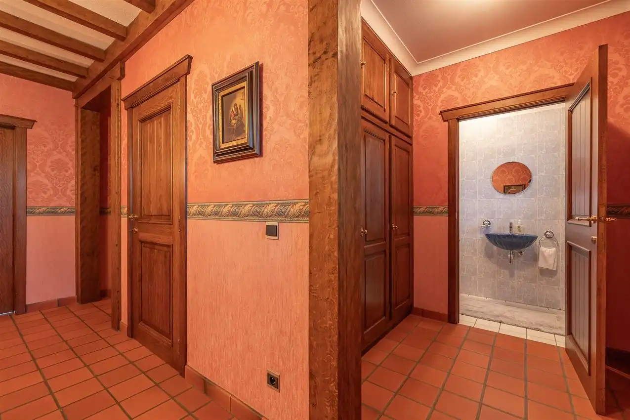 Villa grenzend aan agrarisch gebied met 4slk en opslag foto 42