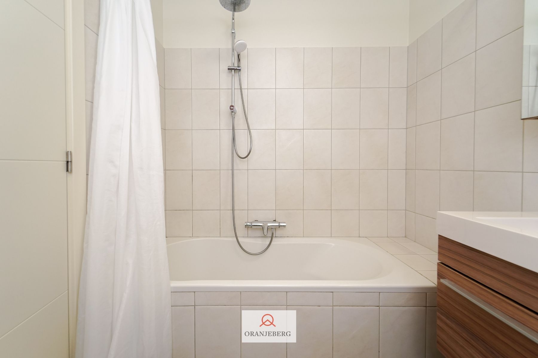 Modern gelijkvloers 2 slpk appartement met groot terras rustig gelegen in centrum Gent foto 27