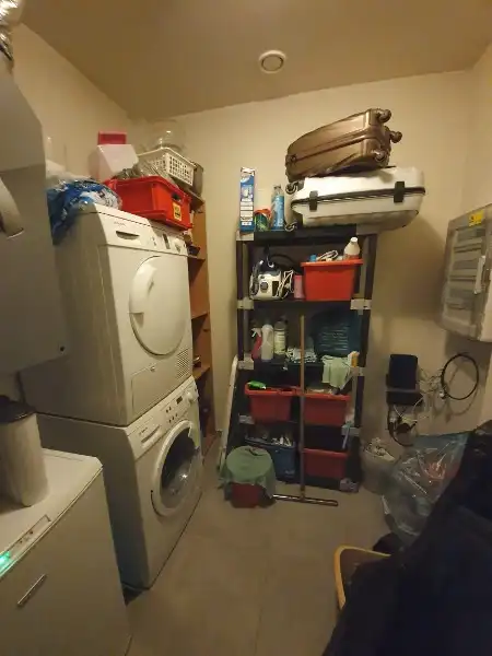 INSTAPKLAAR gelijkvloers recent appartement met privé inkom en carport foto 11