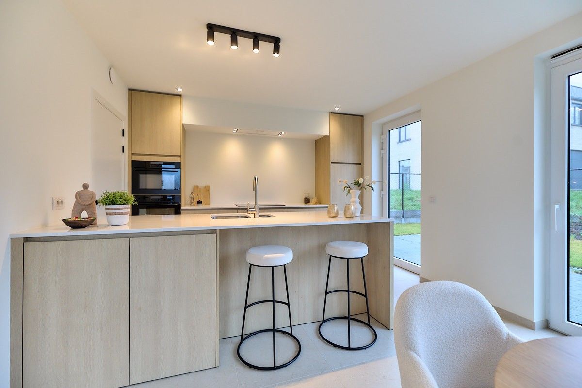 Volledig afgewerkte alleenstaande nieuwbouwwoning te Hooglede foto 10