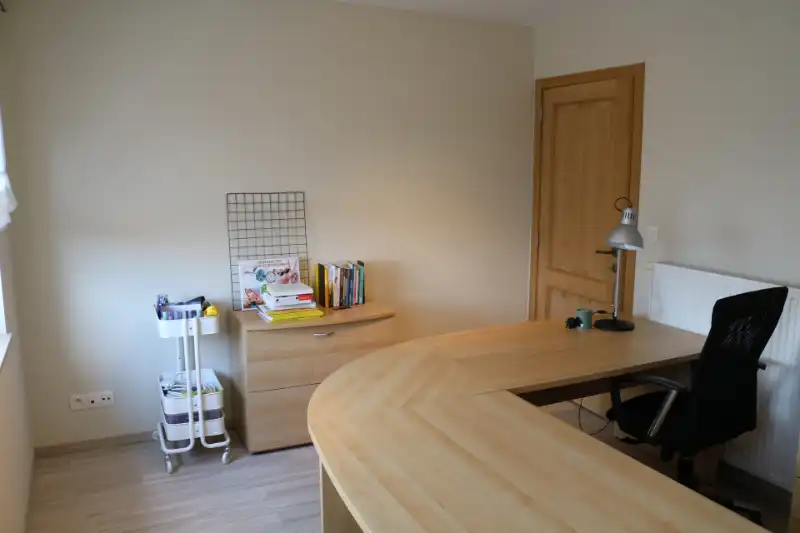 Landelijk gelegen woning, echte aanrader!! foto 13