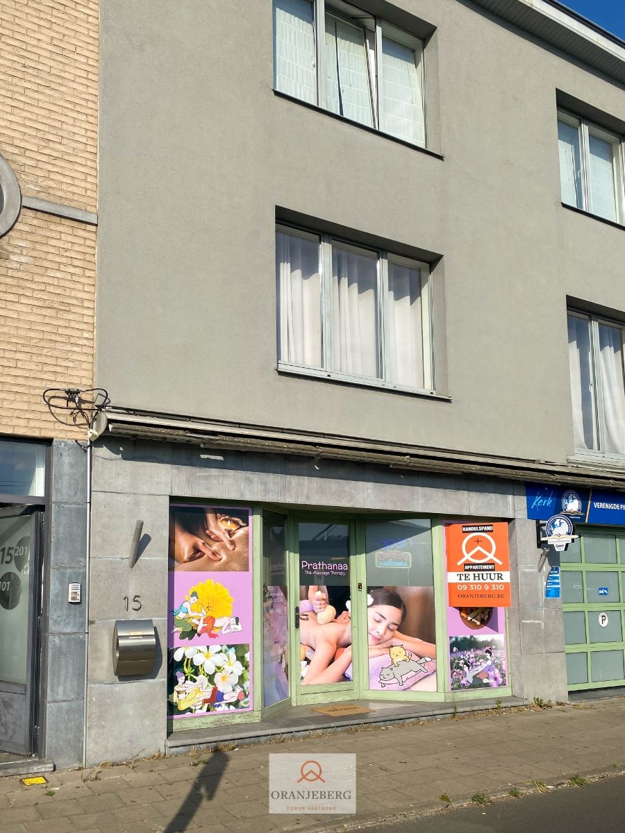 Handelspand met woonst op commercieel strategische ligging te Gent/Melle foto 7