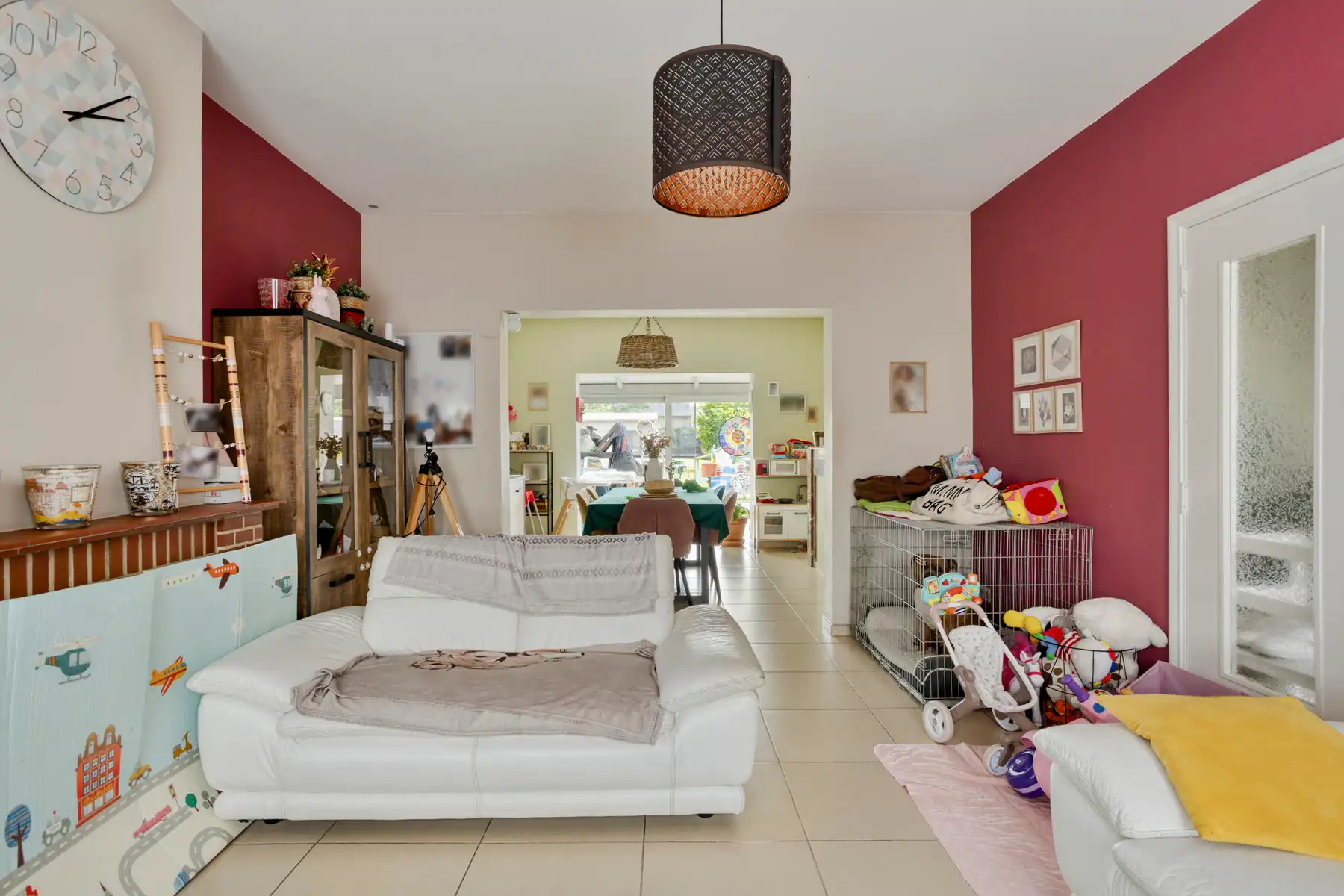 Goed gelegen woning met 3 slaapkamers, bureau en tuin foto 11
