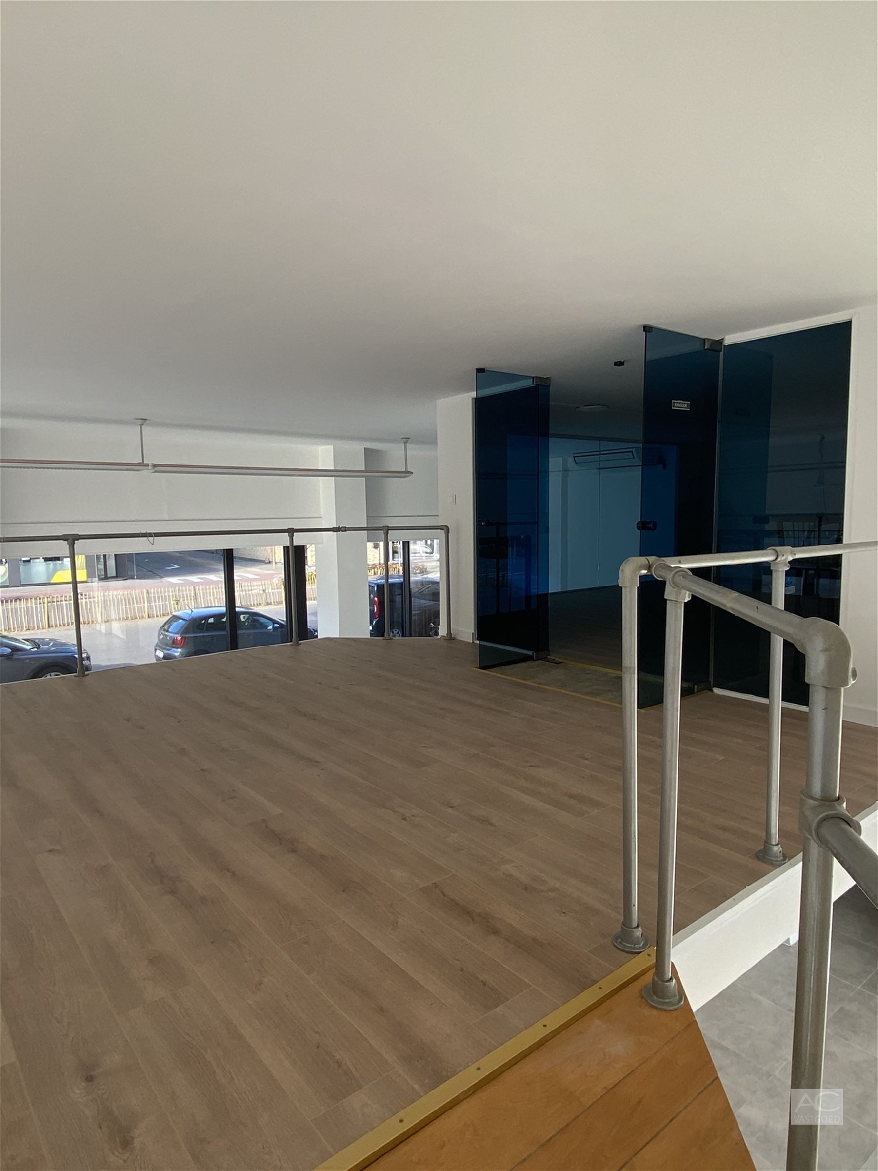 Commercieel handelspand in hartje Sint-Niklaas foto 14