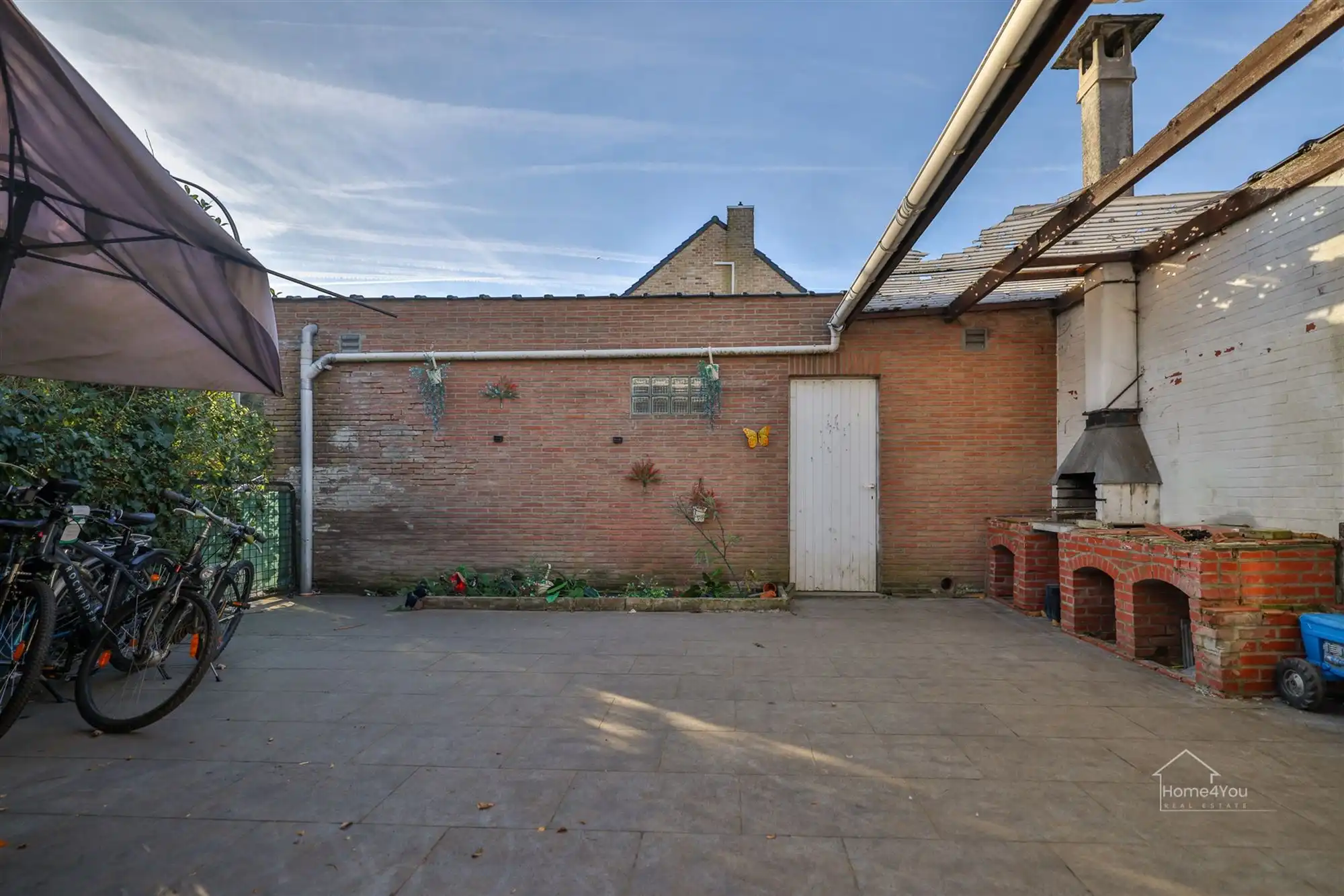 Opbrengsteigendom met 2 app. en 2 garages (1 verhuurd) foto 9