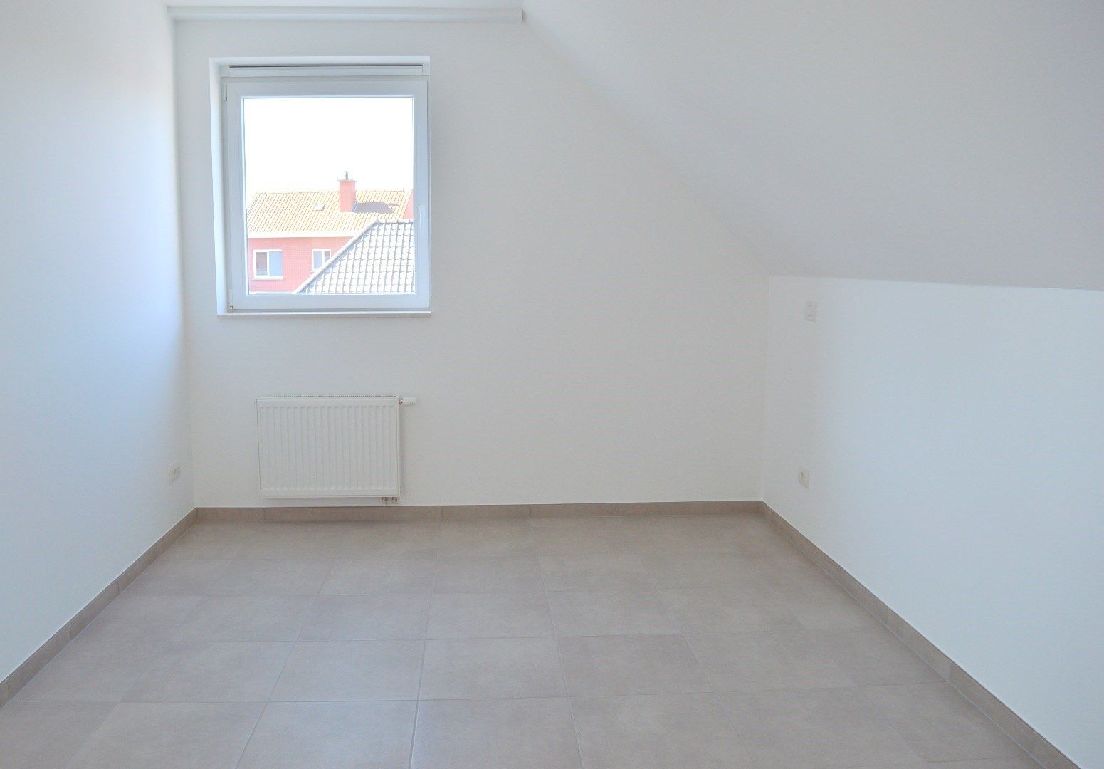 Nieuwbouwwoning te huur in Gullegem op een rustige en  kindvriendelijke locatie foto 10