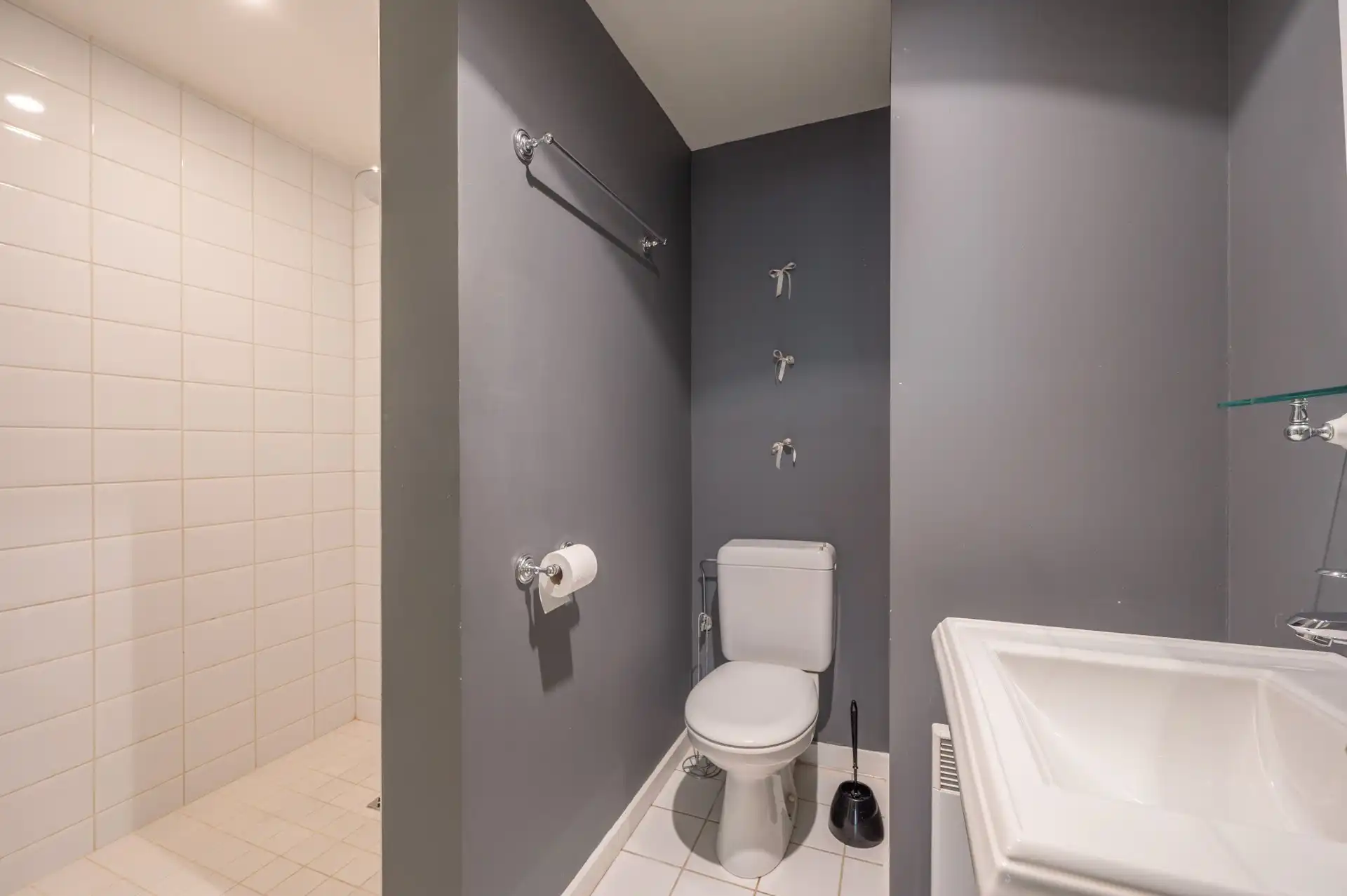 Gemeubeld: ruim appartement vlakbij zee! foto 12