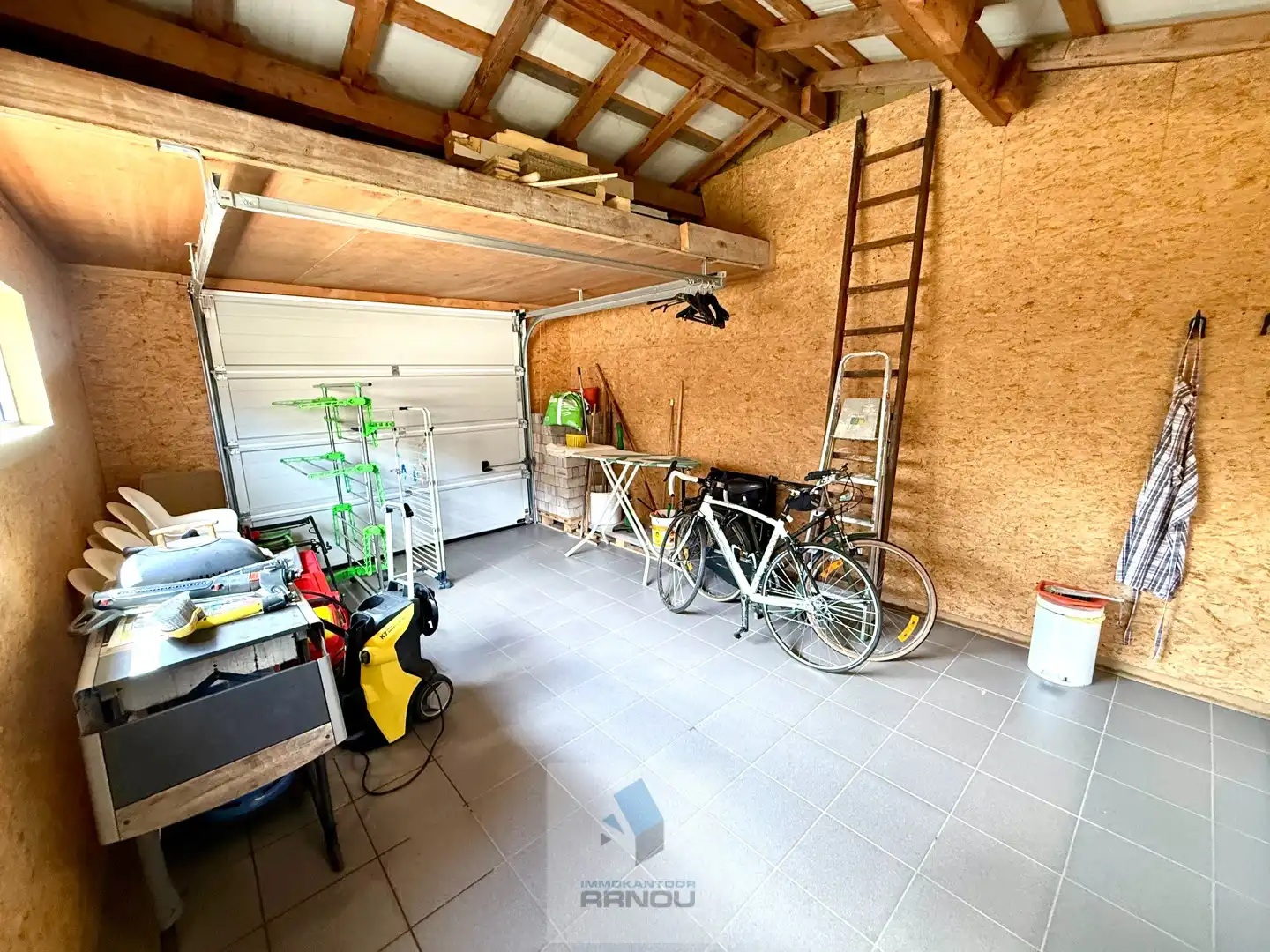 Moderne, instapklare en verrassend ruime gezinswoning in rustige doodlopende straat foto 40