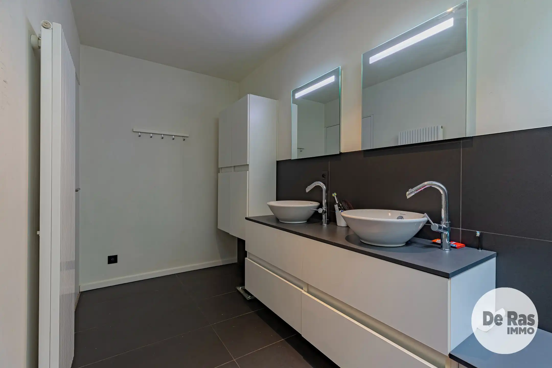 IMPE - Instapklare, hedendaagse woning met ruime tuin foto 15