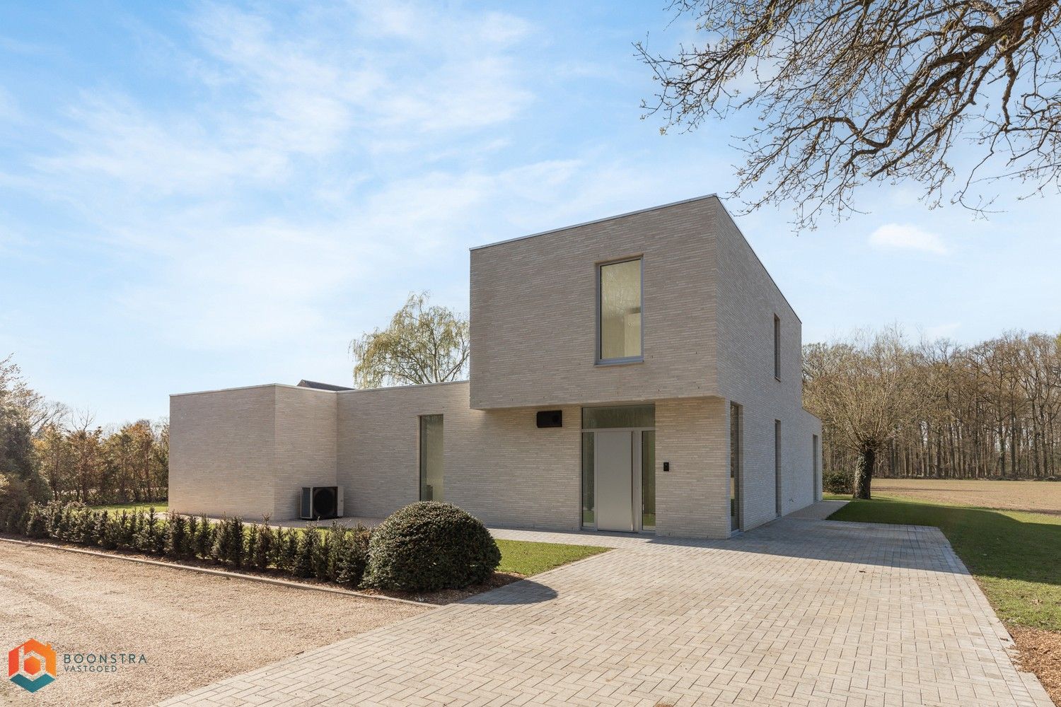 Luxueuze villa met 3 slpkrs te Bonheiden foto {{pictureIndex}}