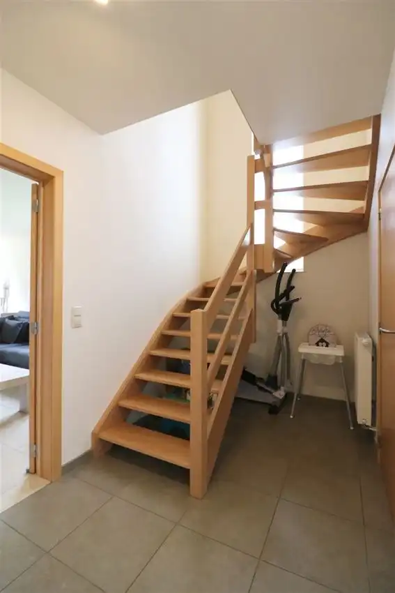 Moderne driegevelwoning met 3 slpk en tuin op rustige locatie foto 7