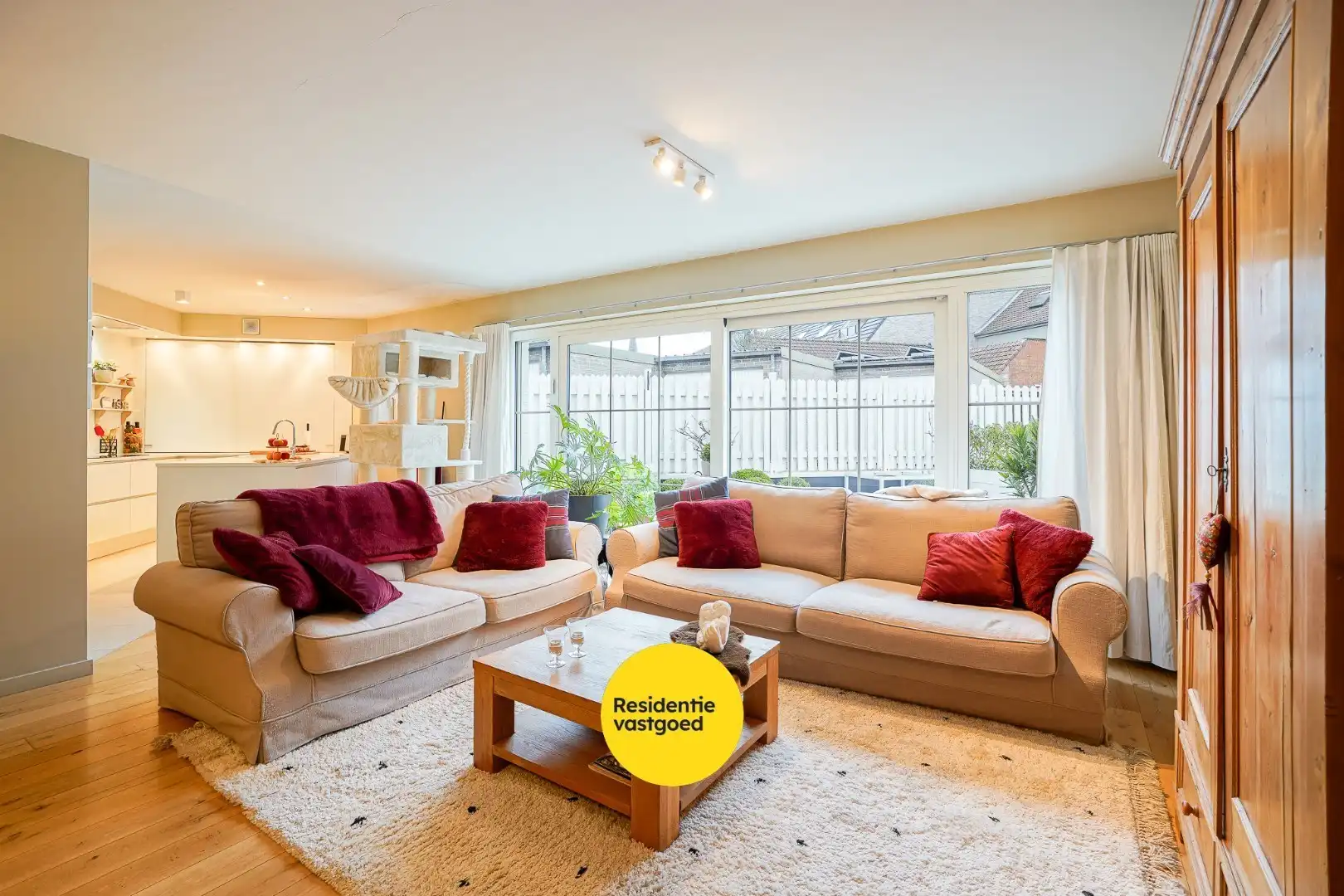 Luxueus appartement met 2 slaapkamers en ruim terras op centrale ligging foto {{pictureIndex}}