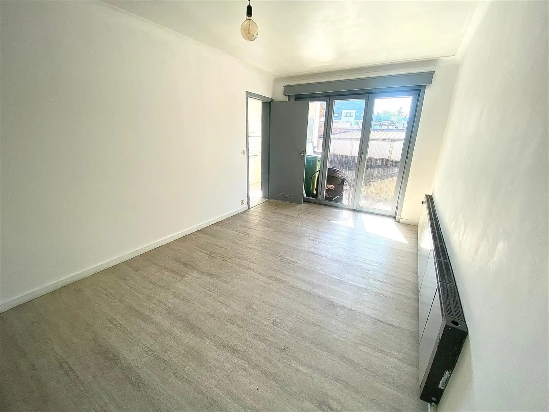 Goed gelegen appartement met twee slaapkamers te Aalst foto 4