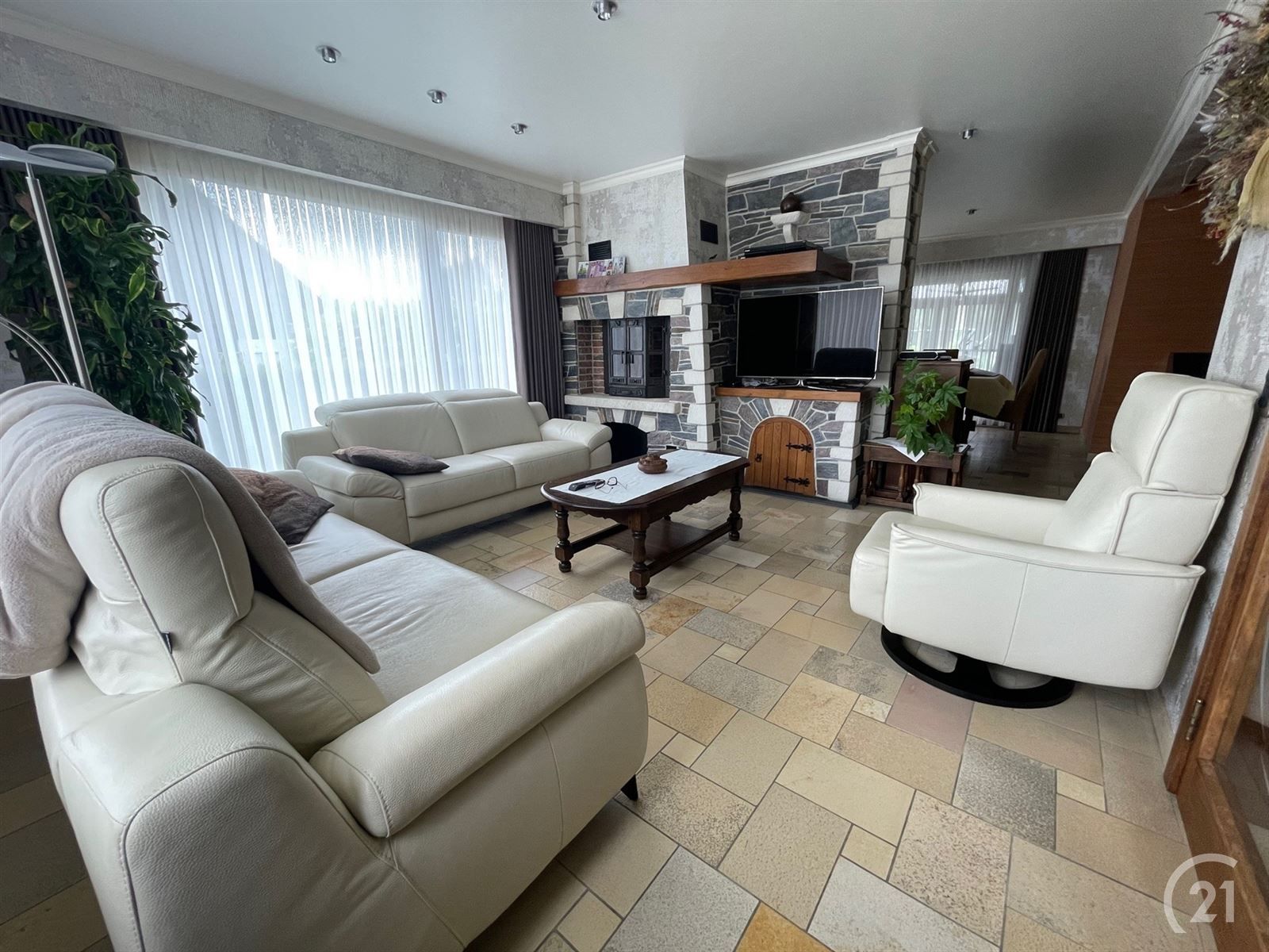 Ruime villa met prachtig zicht op 10are53 foto 6
