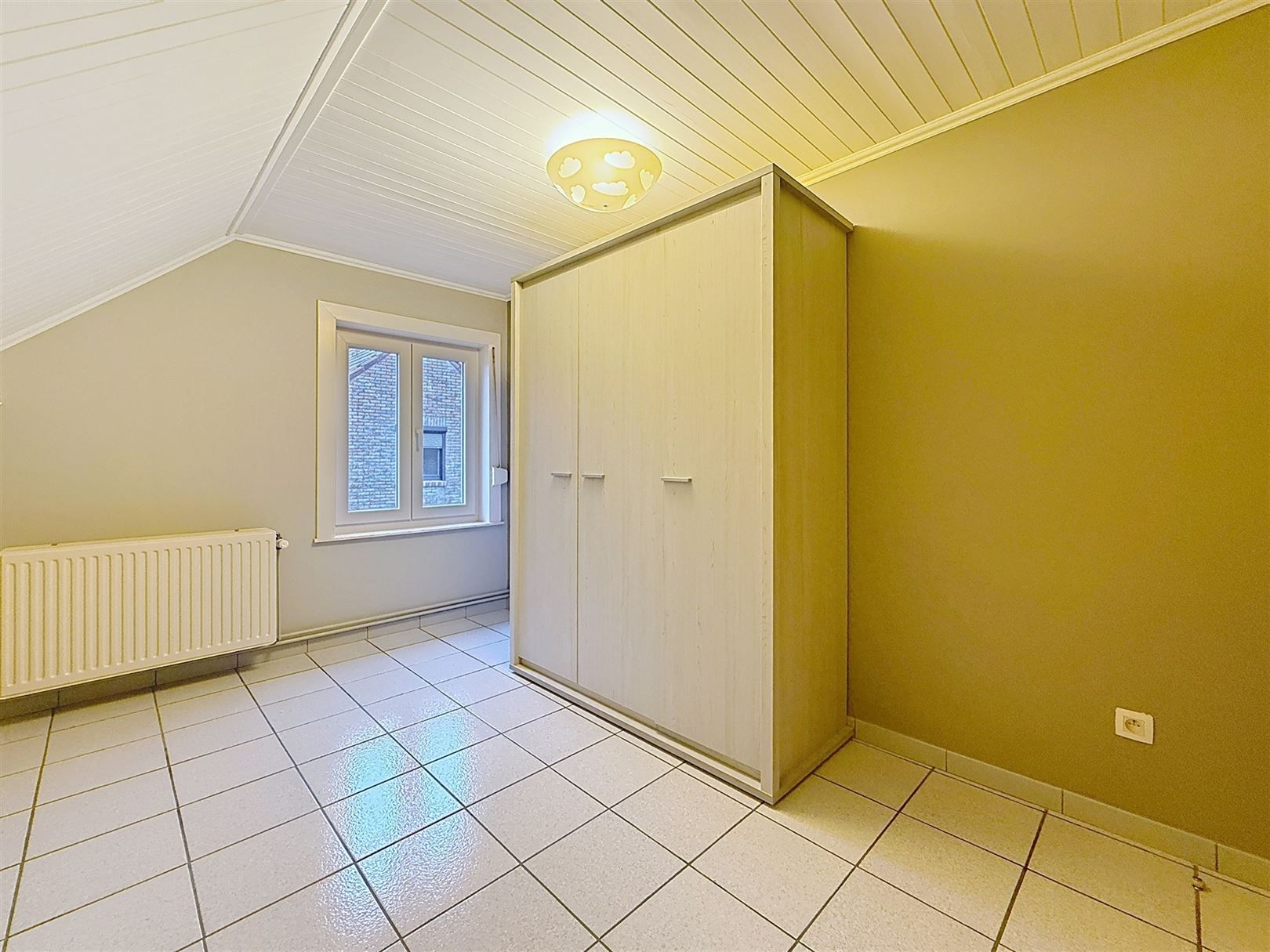 Ruime open bebouwing met 4 slpks, veranda, tuin, garage, 8a  foto 52