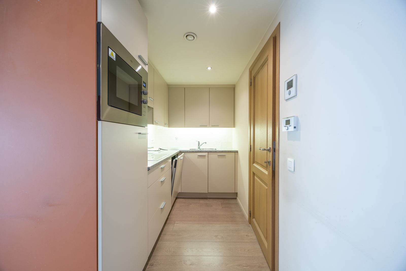 Subliem 2 slpk appartement met terras pal aan de jachthaven. foto 6