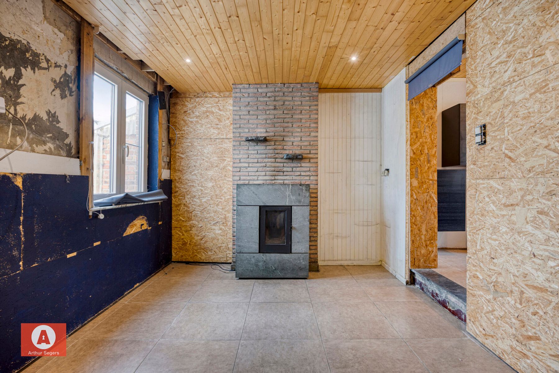 Te renoveren starters-woning of project  foto 13