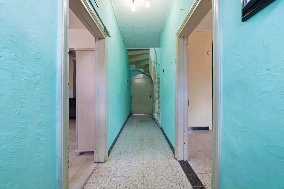 RUIM TE RENOVEREN PAND MET UITZONDERLIJK POTENTIEEL IN RIEMST foto 4