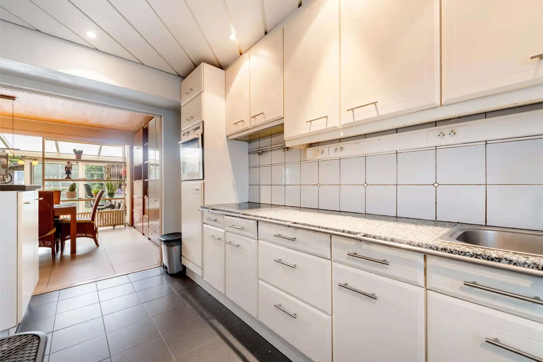 Gezinswoning met 3 slaapkamers en garage in Sint-Michiels foto 7