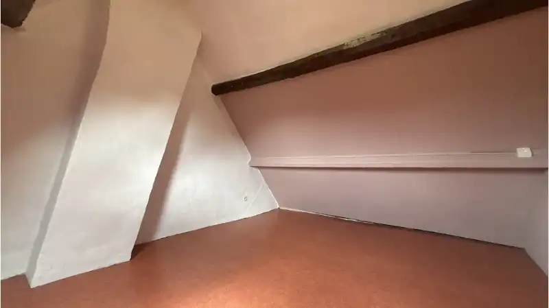 Karaktervolle 2-slaapkamerwoning met ruim TERRAS te huur in Brugge foto 12