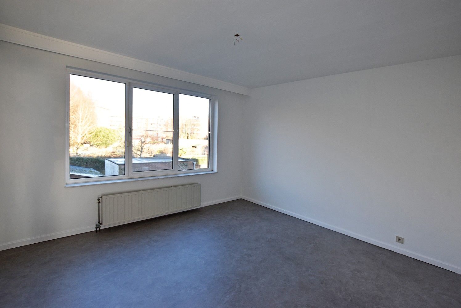 Verzorgd 2-slpk appartement met grote tuin te Borsbeek. foto 6