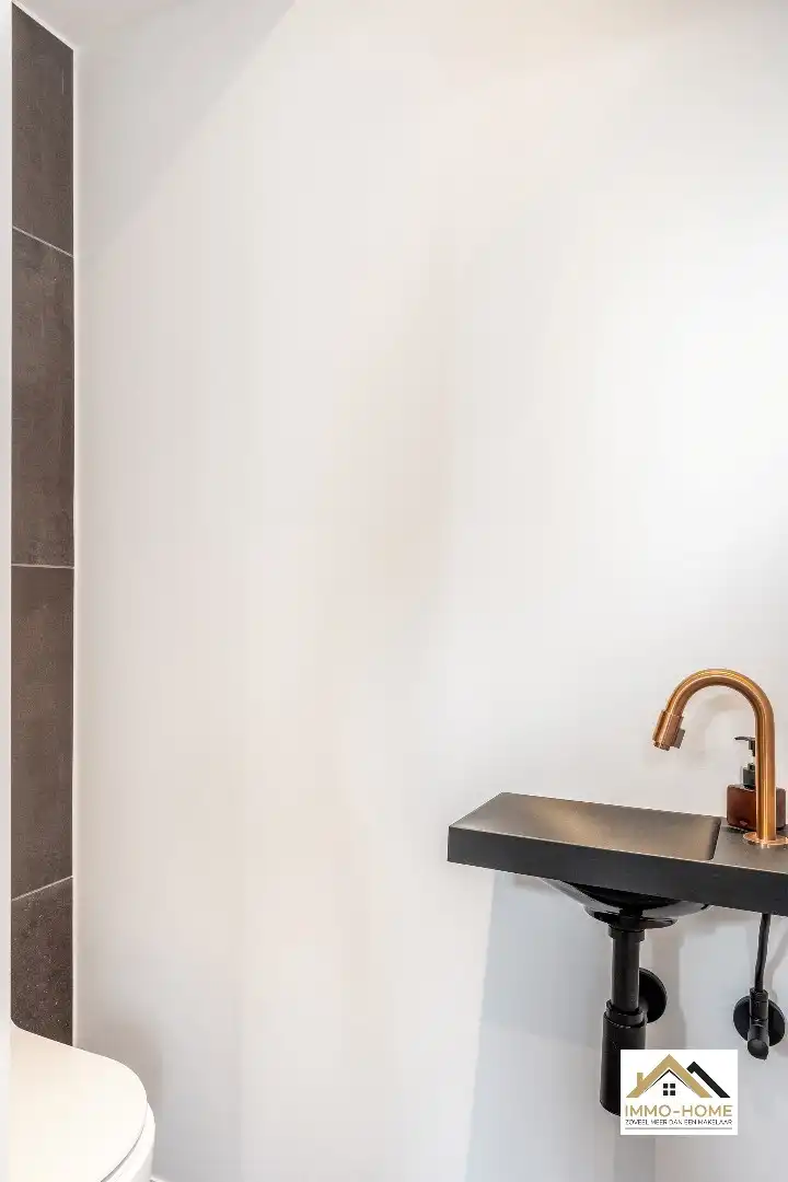 Recent gerenoveerde woning te Lokeren!  foto 23