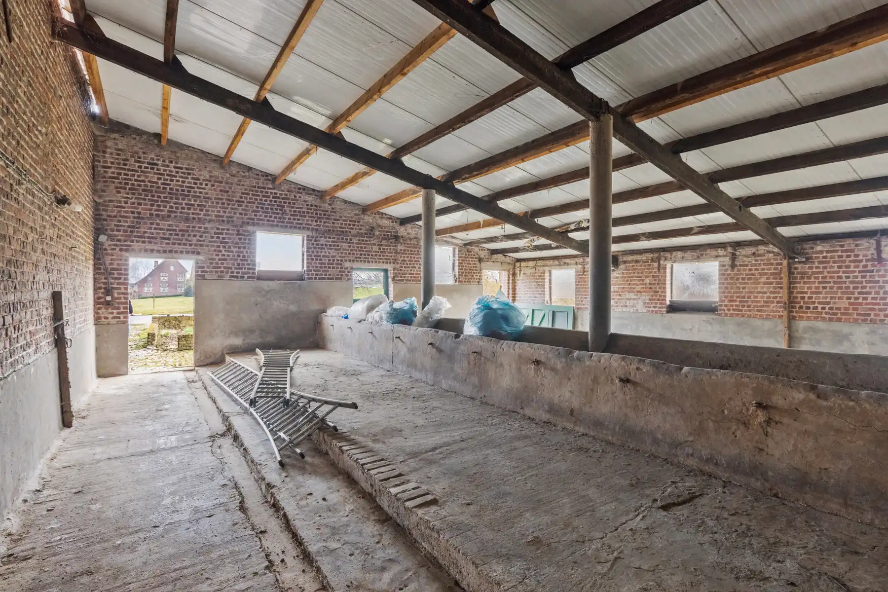 Authentieke hoeve + perceel bouwgrond foto 18