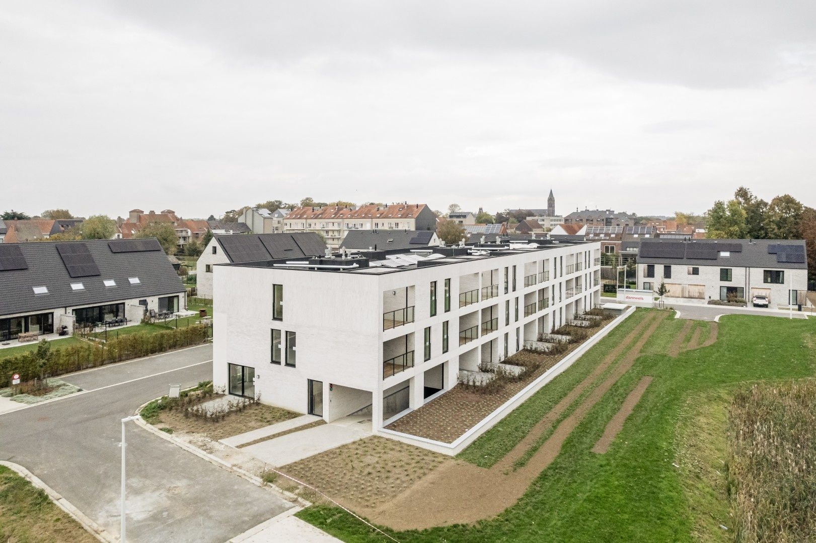 Gelijkvloers 1slpk- appartement met zonneterras foto {{pictureIndex}}
